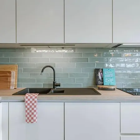 Juan - Stijlvol Met Uitzicht Op De Kaai